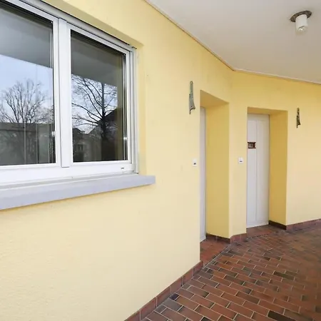 Апартаменты Spacious Parkside In With Balcony Цюрих