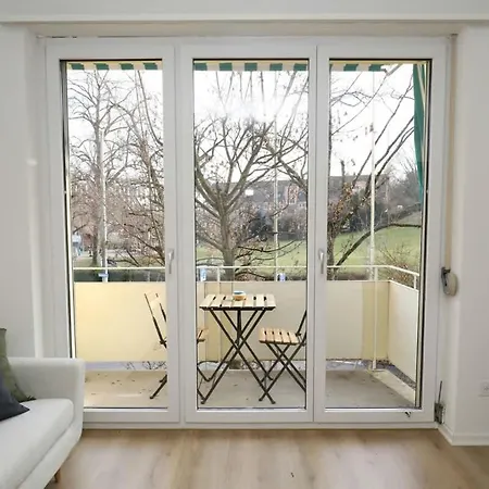 Spacious Parkside In With Balcony *